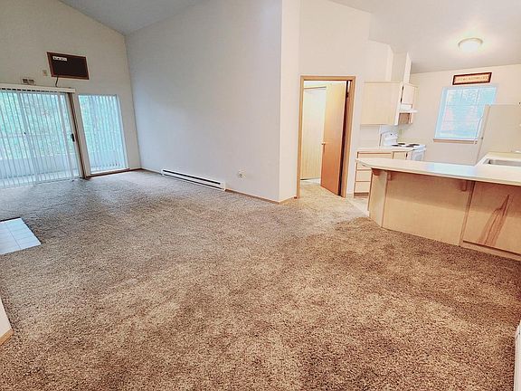 4th image of 1310 S Westcliff Pl #42