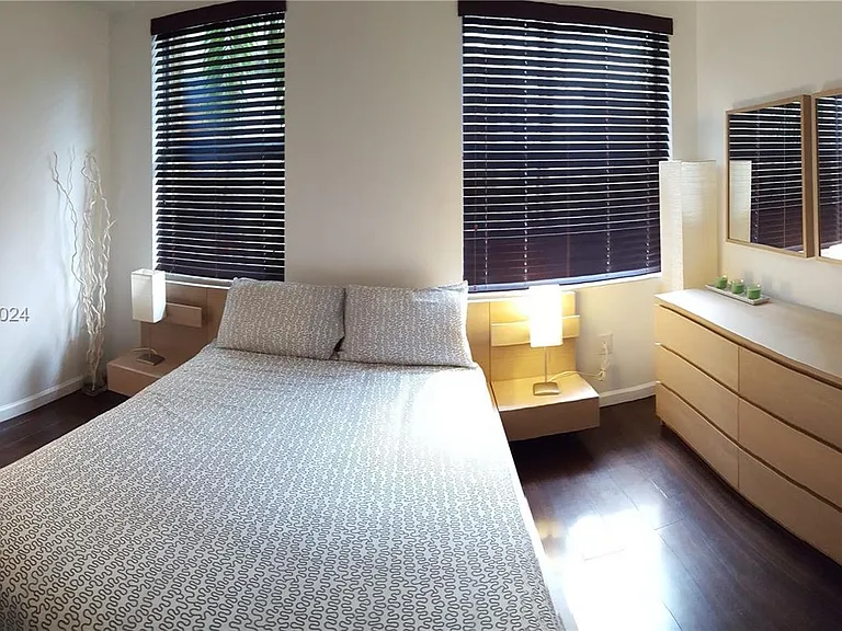 1550 Drexel Ave #106 — Photo 11