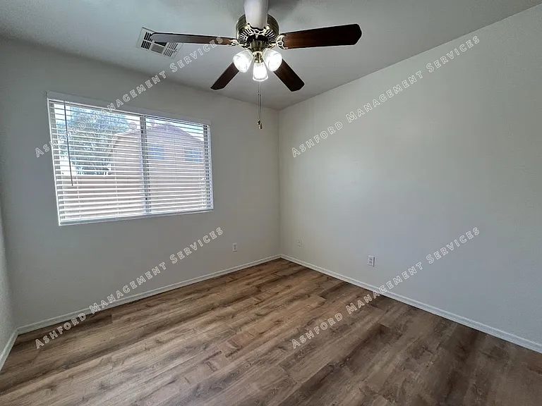 2046 S 171st Dr — Photo 20