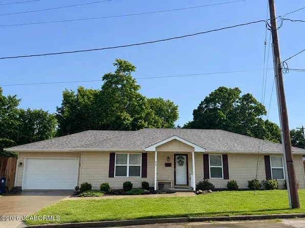 205 Maple Ave, California, MO 65018