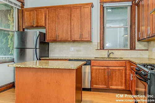 853 W Wellington Ave #1 Photo 1