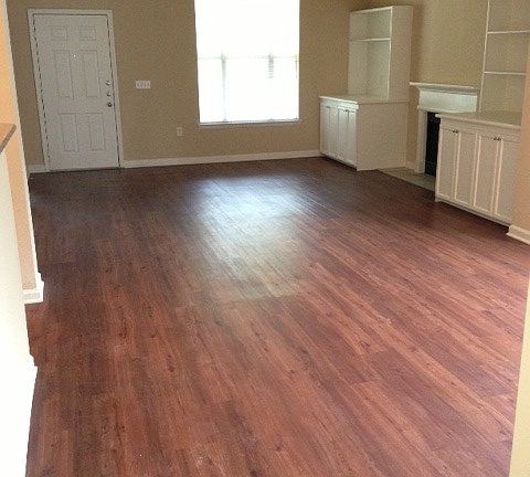 5th image of 111 Ivy Meadow Ln