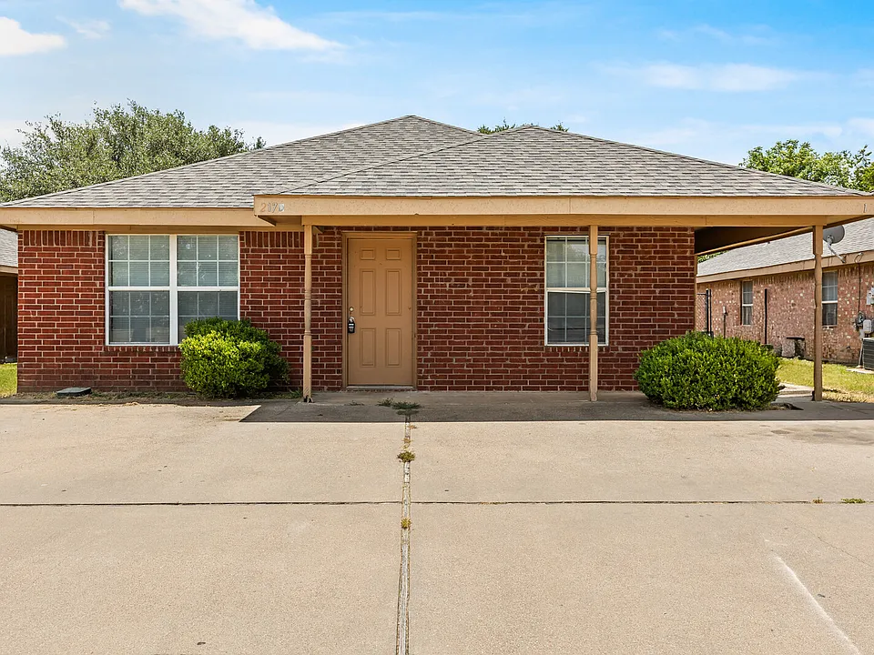 217 E East Craven Ave