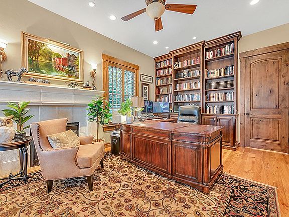 Den/Library
