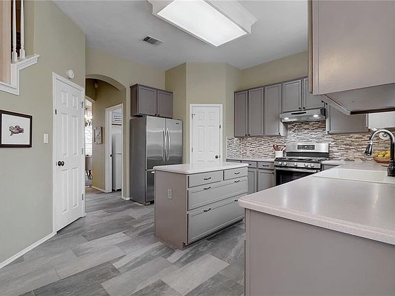 4th image of 13200 Kincaid Ct