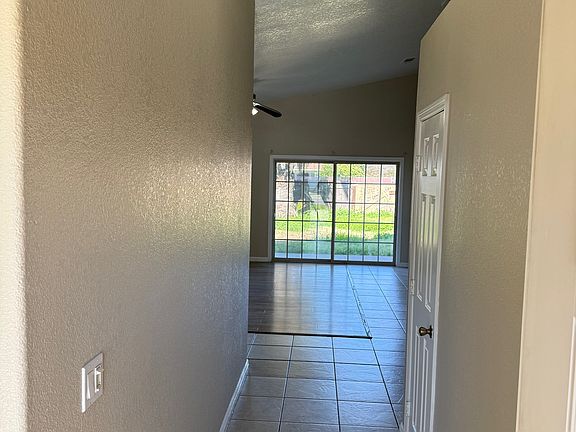 3rd image of 3757 Stanislaus St