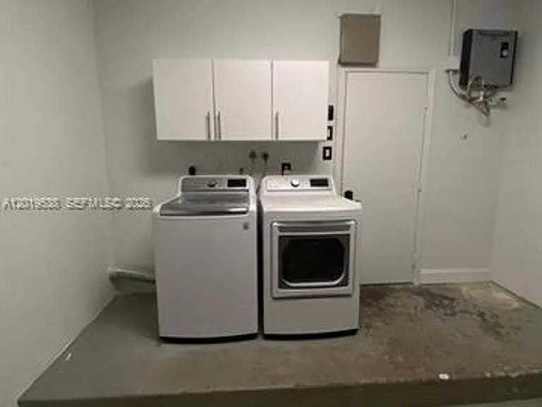 2041 Pompeii Ct #2014 — Photo 22