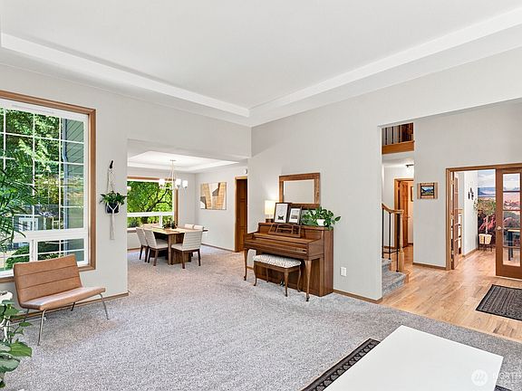 5th image of 8003 57th Avenue NW
