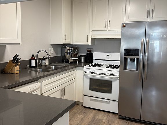 4th image of 236 Avocado St APT A1
