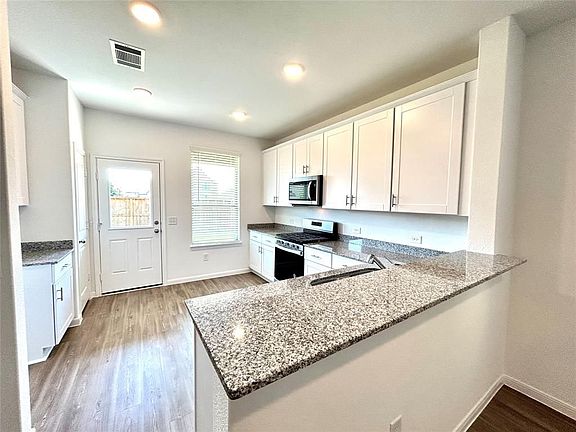 2nd image of 1096 Greenshank Dr