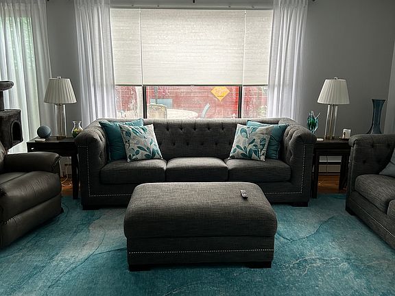5th image of 99 Sharon Ln
