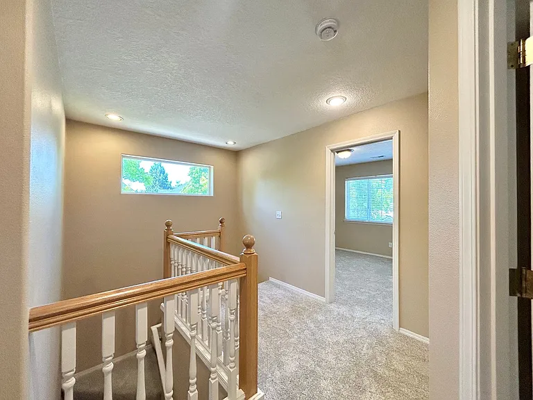1218 NE Kinney St — Photo 31