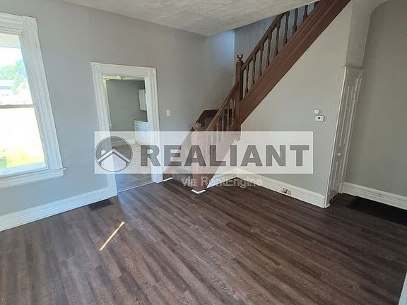 2nd image of 316 Lafayette Ave