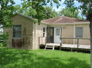 405 San Jacinto St, La Porte, TX 77571