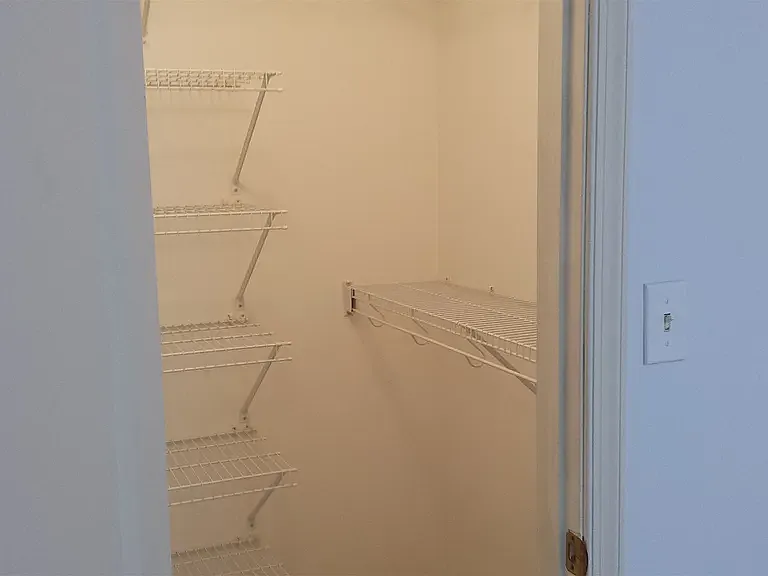 730 Windbrook Cir — Photo 6