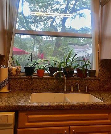 4th image of 13552 NW 7th St #13552