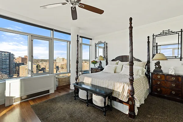 Sold by Julia B Fee Sotheby's International Realty | media 14