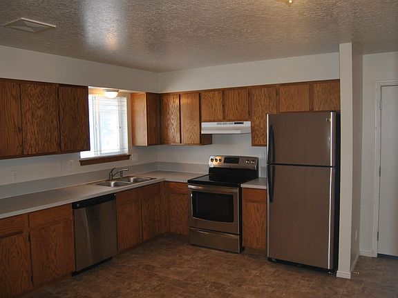 4th image of 2117 Meppen Dr