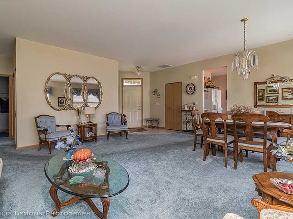 3rd image of 21106 W Braxton Ln