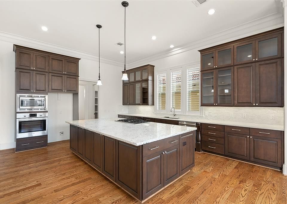 1st image of 1007 Vista Creek Dr