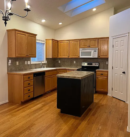 2244 N Hickory Way — Photo 2