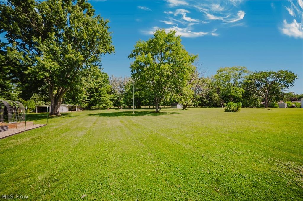107 Cooper Foster Park Rd, Amherst, OH - View 5