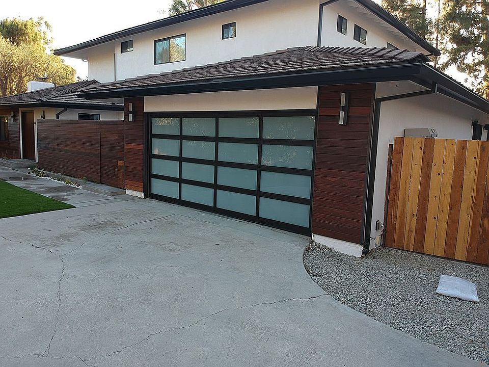 1st image of 4751 Del Moreno Dr