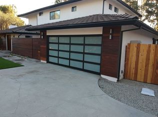 4751 Del Moreno Dr, Woodland Hills, CA 91364