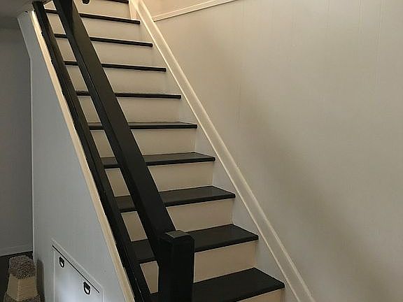 4th image of 207 Bond Ave
