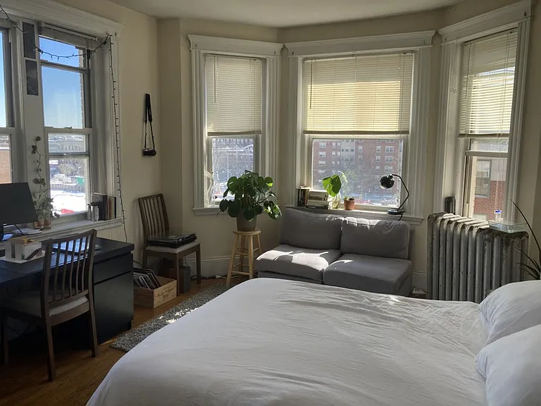 56 Queensberry St #4 — Photo 23