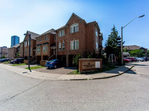 50 Strathaven Dr #7, Mississauga, ON L5R 4E7