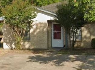 1611 Cloverdale Ct, College Station, TX 77840