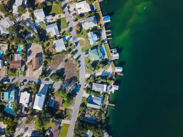 834 Tarpon Dr, Fort Walton Beach, FL 32548