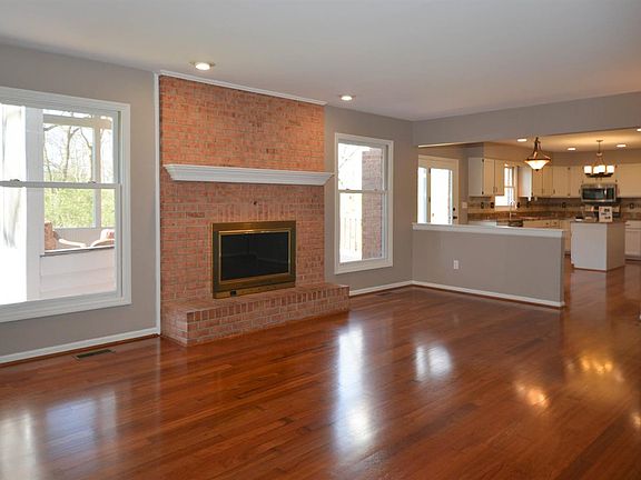 5th image of 6639 Burlington Dr