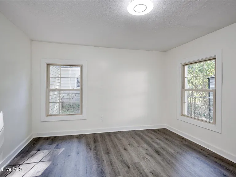 311 Abbeville Ave NE — Photo 16