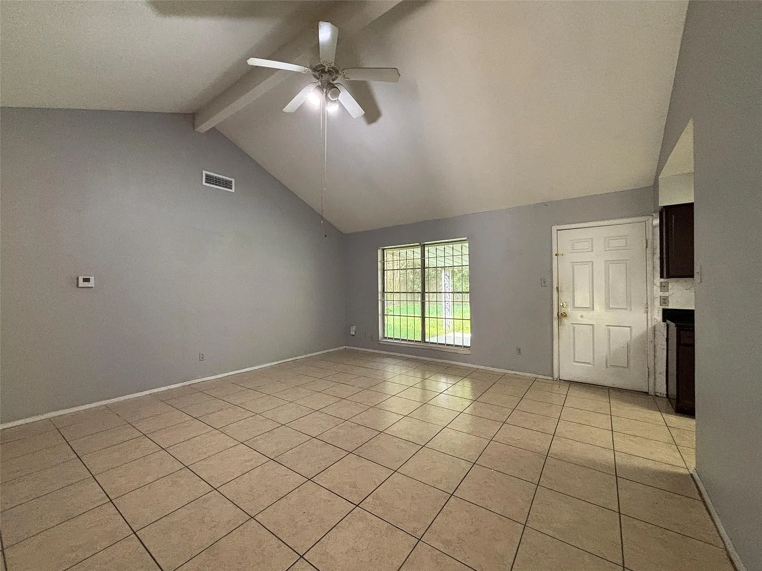 4 bed, 2.0 bath, 1793 sqft, $1,850 — Photo 3