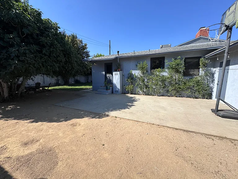 2045 Armour St — Photo 29