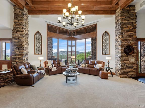 4th image of 1062 Cypress Way