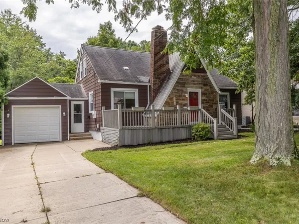 1494 Grant Ave, Cuyahoga Falls, OH 44223