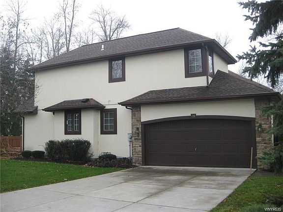 2nd image of 28 Pinegrove Park