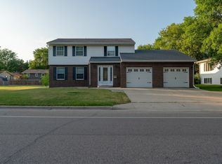 1111 E Lyon St, Marshall, MN 56258