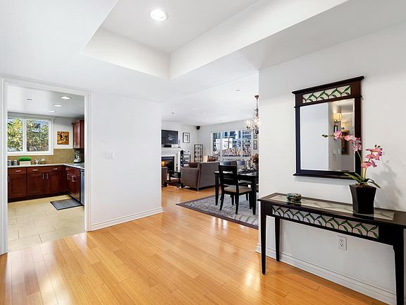 2nd image of 305 Arnaz Dr APT 302
