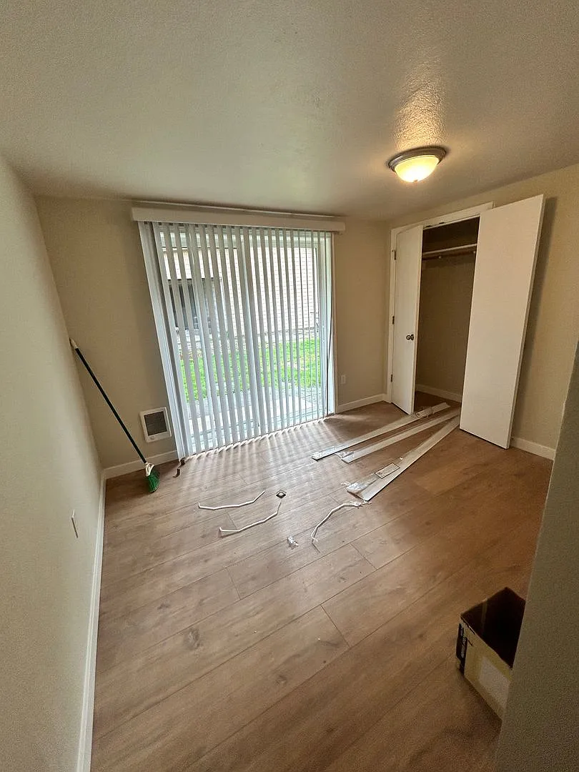 9240 Garrison Rd Apartments — Photo 2