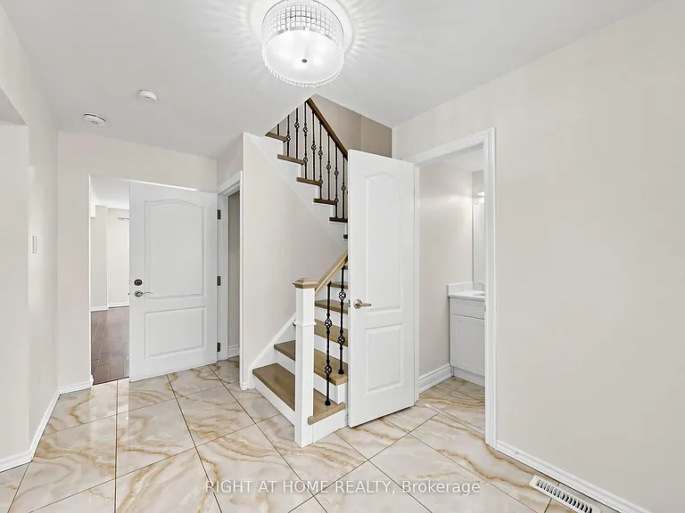 148 Sexton Cres #MAIN — Photo 19