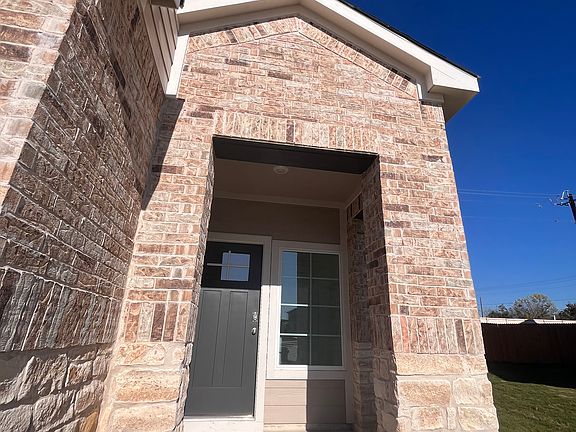 4th image of 417 Lake Sweetwater Ln