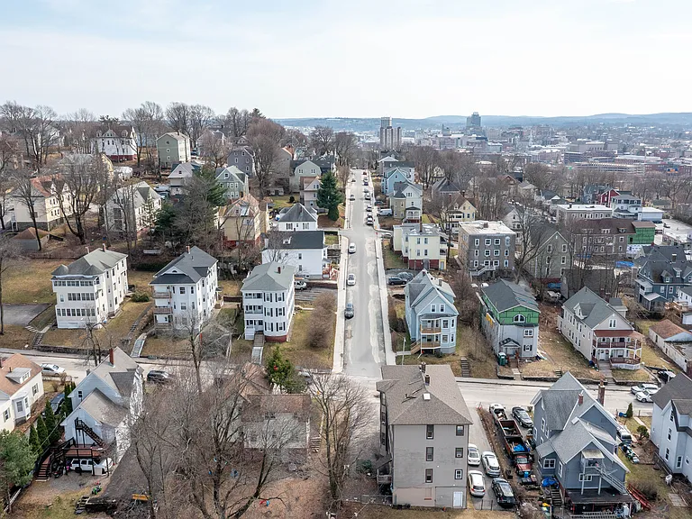 74 Green Hill Pkwy #1 — Photo 19