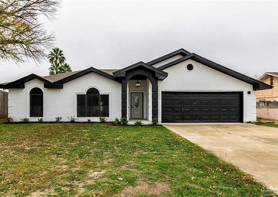 1st image of 809 E Texano Dr