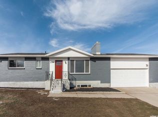 5724 S Whitewood Dr, Salt Lake City, UT 84129