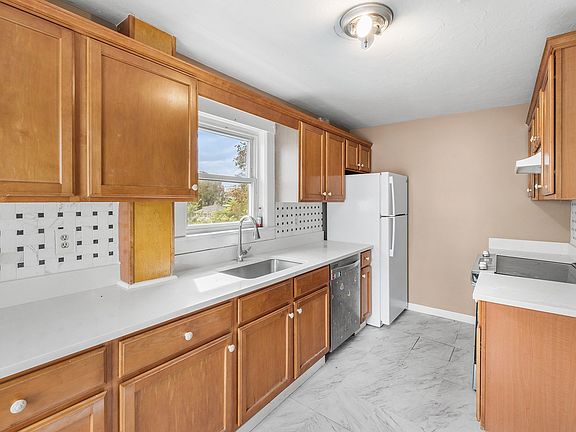 5th image of 151 Central St