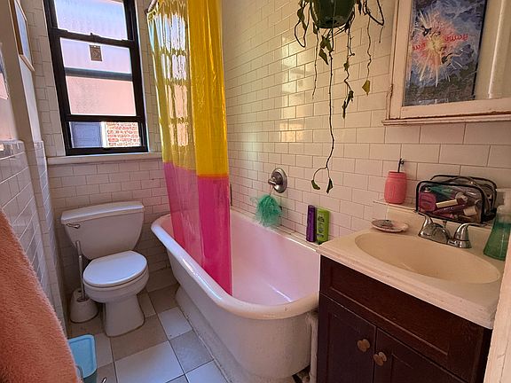 4th image of 54 Saint Nicholas Ave APT 3R